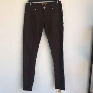 Brown stretchy pants